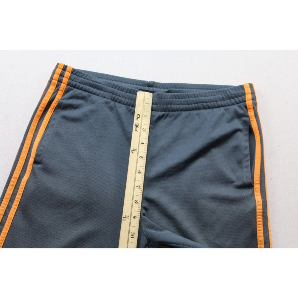Adidas Boy Gray Active Shorts Casual Wear Casual size Medium